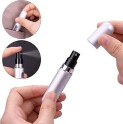 MaxedMore Navulbare Parfumverstuiver 5ml Rood/Licht Roze/ Oranje/Groen/ Blauw/ Grijs - 65 Keer Spraybare Parfum Verstuiver - Hervulbaar Tasverstuiver Voor Parfum - Meeneem Mini Geur Flesje Voor Op Reis - Lipstick Formaat Navulbaar Parfumflesje 15 MaxedMore Navulbare Parfumverstuiver 5ml Rood/Licht Roze/ Oranje/Groen/ Blauw/ Grijs - 65 Keer Spraybare Parfum Verstuiver - Hervulbaar Tasverstuiver Voor Parfum - Meeneem Mini Geur Flesje Voor Op Reis - Lipstick Formaat Navulbaar Parfumflesje -Damesparfum Winkel 1187x1200 3