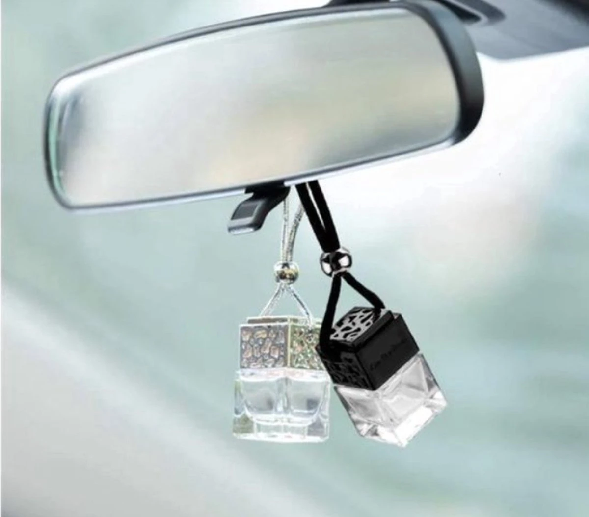 Autoparfum - Auto Parfum | Geurverfrisser Zonder Vulling / Leeg - Luchtverfrisser | Auto Accessoires | CarPerfume | Luchtverfrisser | New Car | Auto Verfrisser | Zilver | Leeg 2 Autoparfum - Auto Parfum | Geurverfrisser Zonder Vulling / Leeg - Luchtverfrisser | Auto Accessoires | CarPerfume | Luchtverfrisser | New Car | Auto Verfrisser | Zilver | Leeg - Afbeelding 2