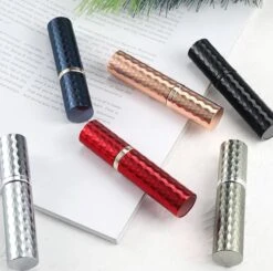 Lotis - Luxe Parfumverstuivers - Mini Flesje Navulbaar - Black Diamond 7 Lotis - Luxe Parfumverstuivers - Mini Flesje Navulbaar - Black Diamond -Damesparfum Winkel 1200x1190 2