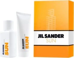 Jil Sander Sun Women Giftset 150 Ml 13 Jil Sander Sun Women Giftset 150 Ml -Damesparfum Winkel 1200x939 2