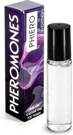 500Cosmetics Phiero Night Woman - Eau De Parfum - Met Feromonen - Roll-on Formaat - Voor Vrouwen - 10ml -Damesparfum Winkel 652x1200